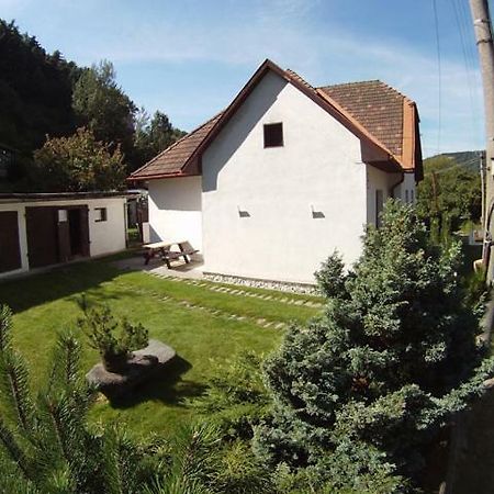 Penzion Pod Vejmutovym Lesom Kremnica Exterior foto