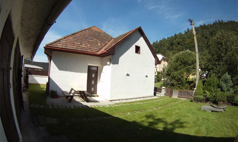 Penzion Pod Vejmutovym Lesom Kremnica Exterior foto